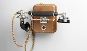Manual wall phone, 1910’s