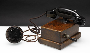 Manual phone, 1900’s